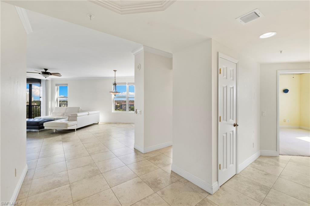 420 Cove Tower DR 804