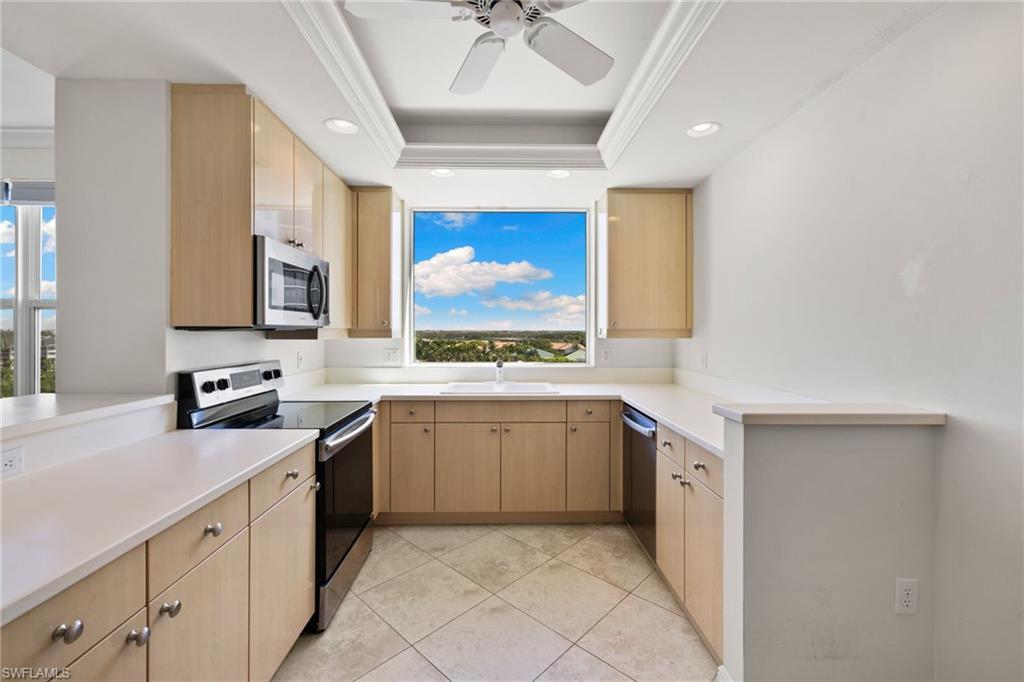 420 Cove Tower DR 804