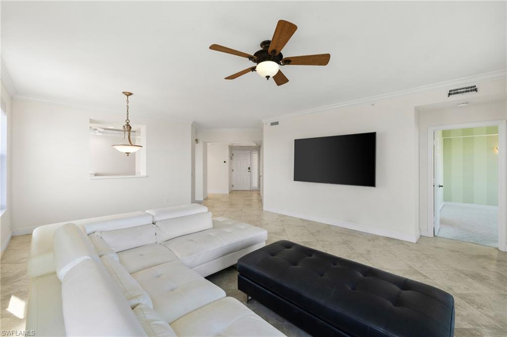420 Cove Tower DR 804