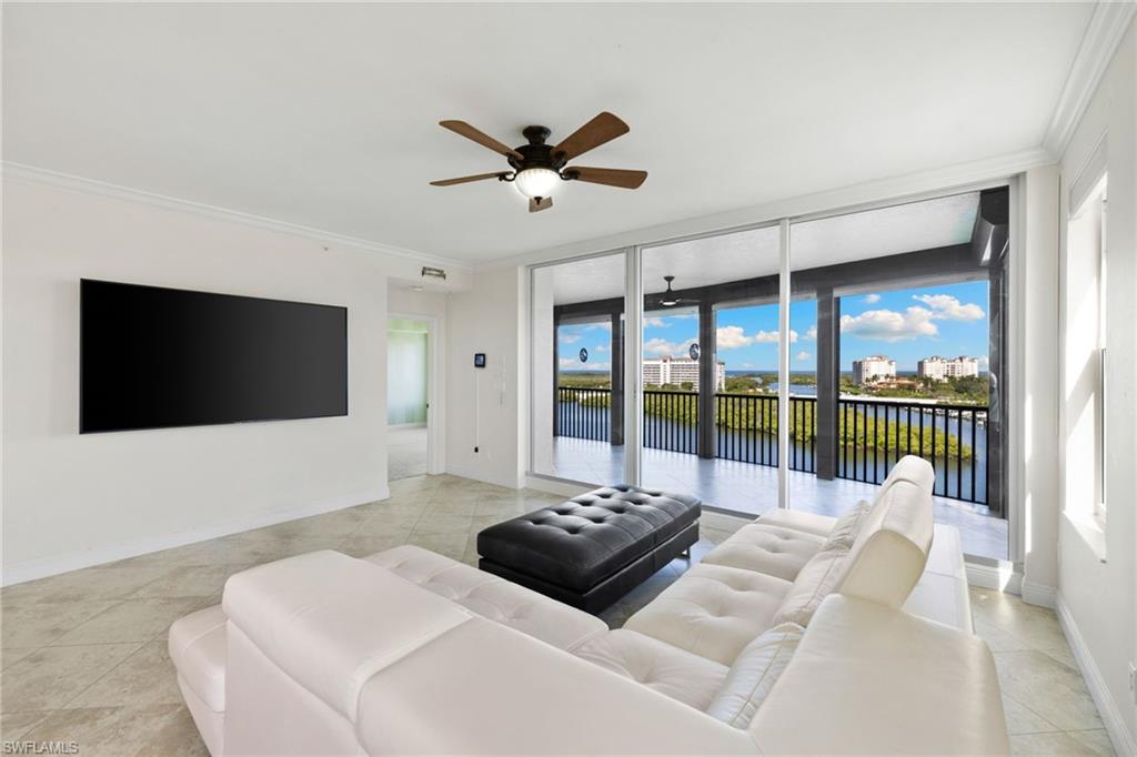 420 Cove Tower DR 804