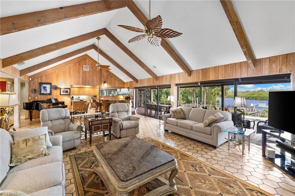3695 Gordon DR