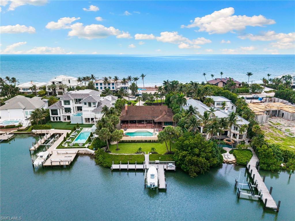 3695 Gordon DR