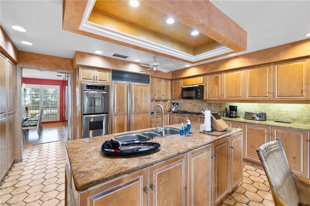 3695 Gordon DR