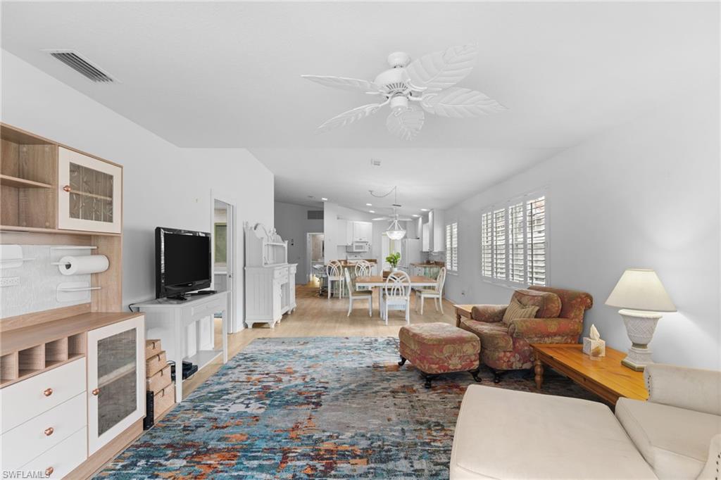 5338 Guadeloupe WAY