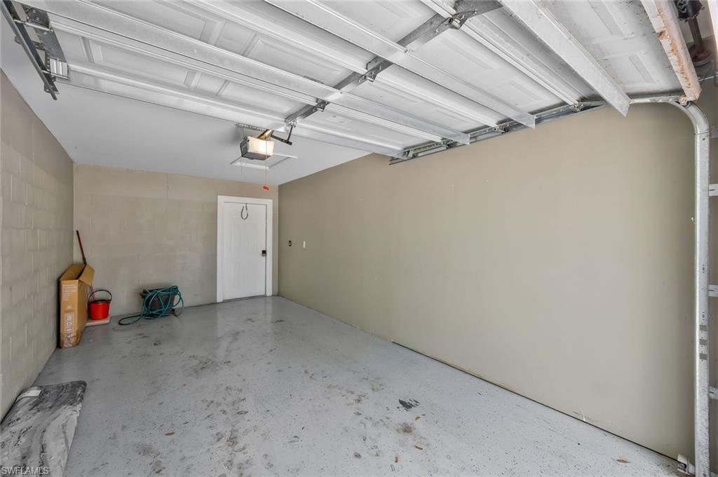 1340 Charleston Square DR 101