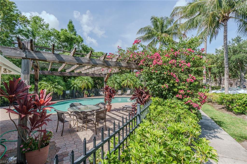3510 AVION WOODS CT 104