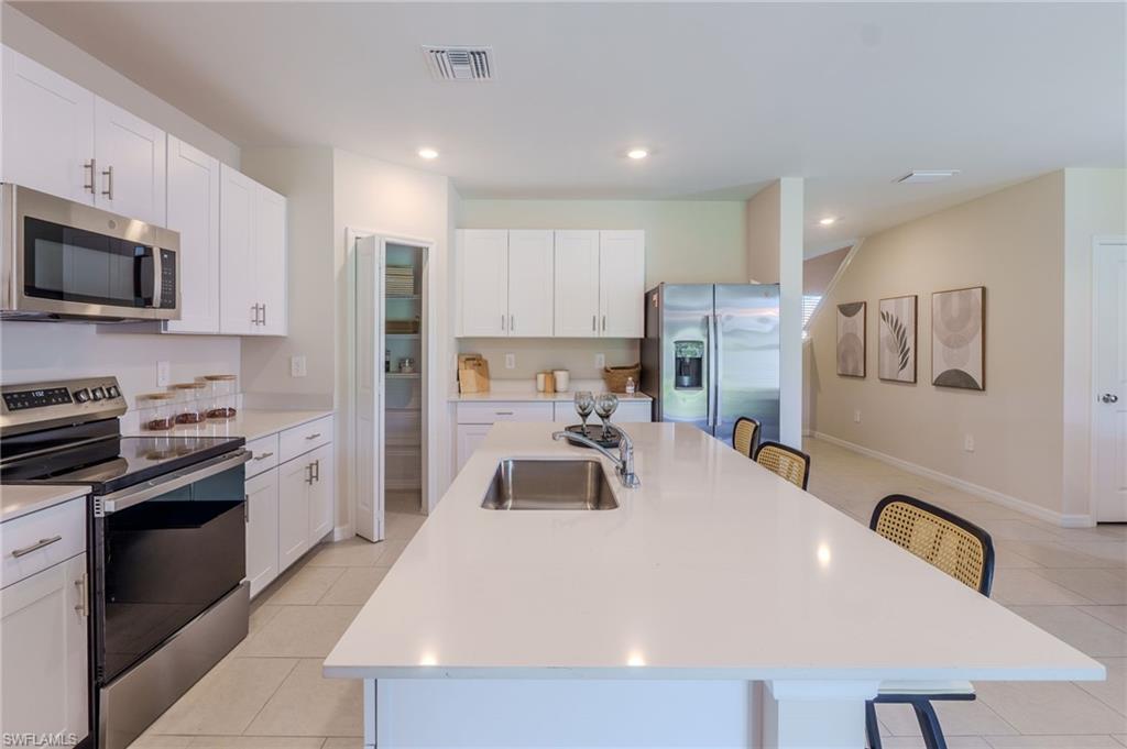 12431 Amber Waves RD