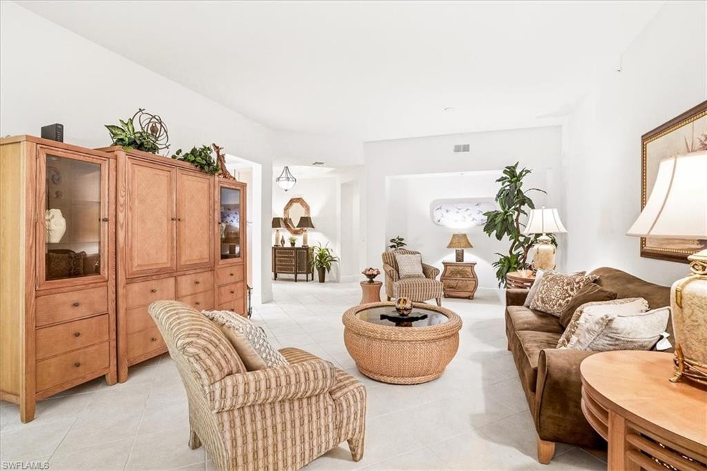 3730 Montreux LN 104