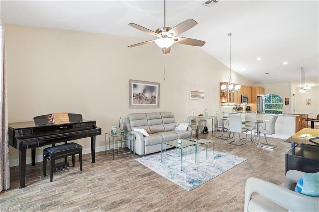 2266 Stacil CIR