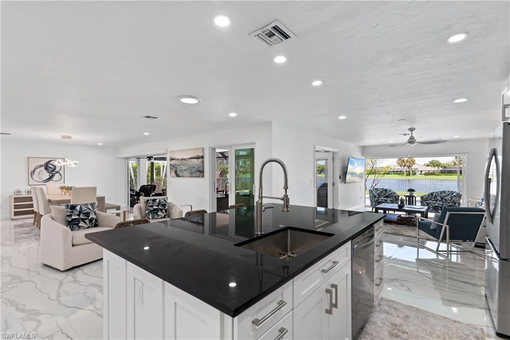 2500 Kings Lake BLVD