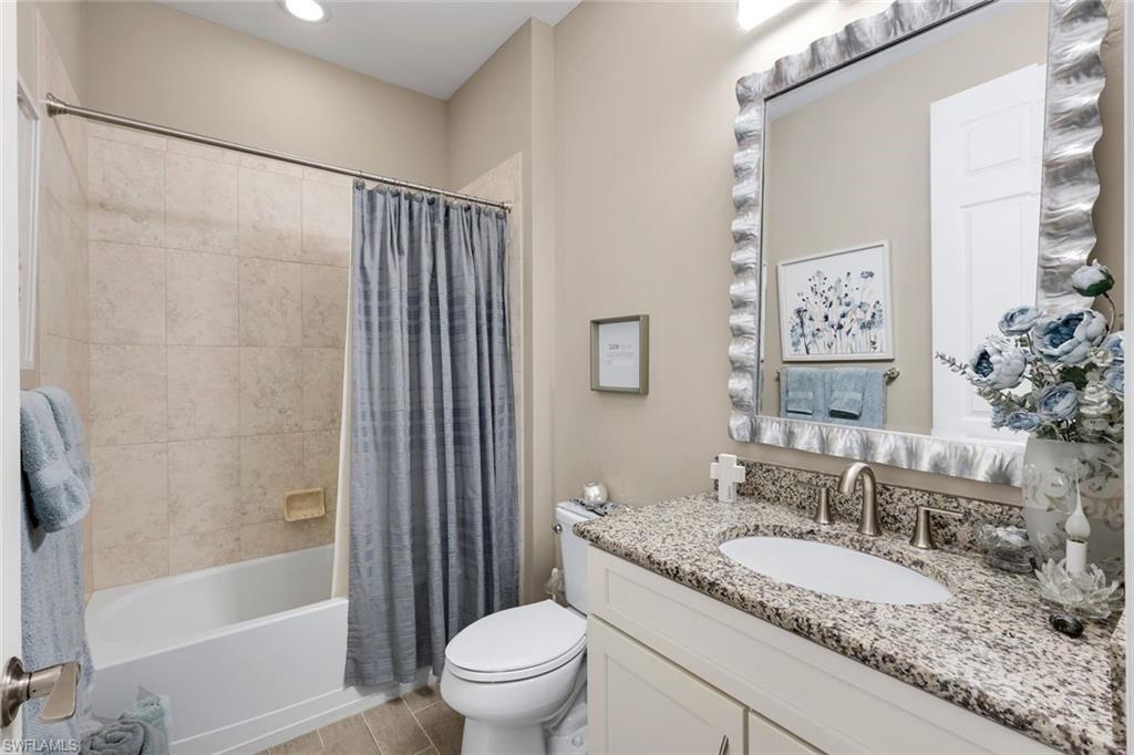 16345 Camden Lakes CIR