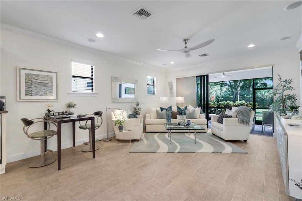 16345 Camden Lakes CIR