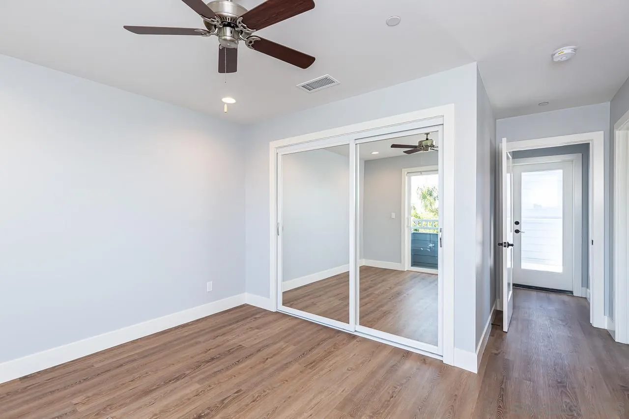 1438 Hornblend St.