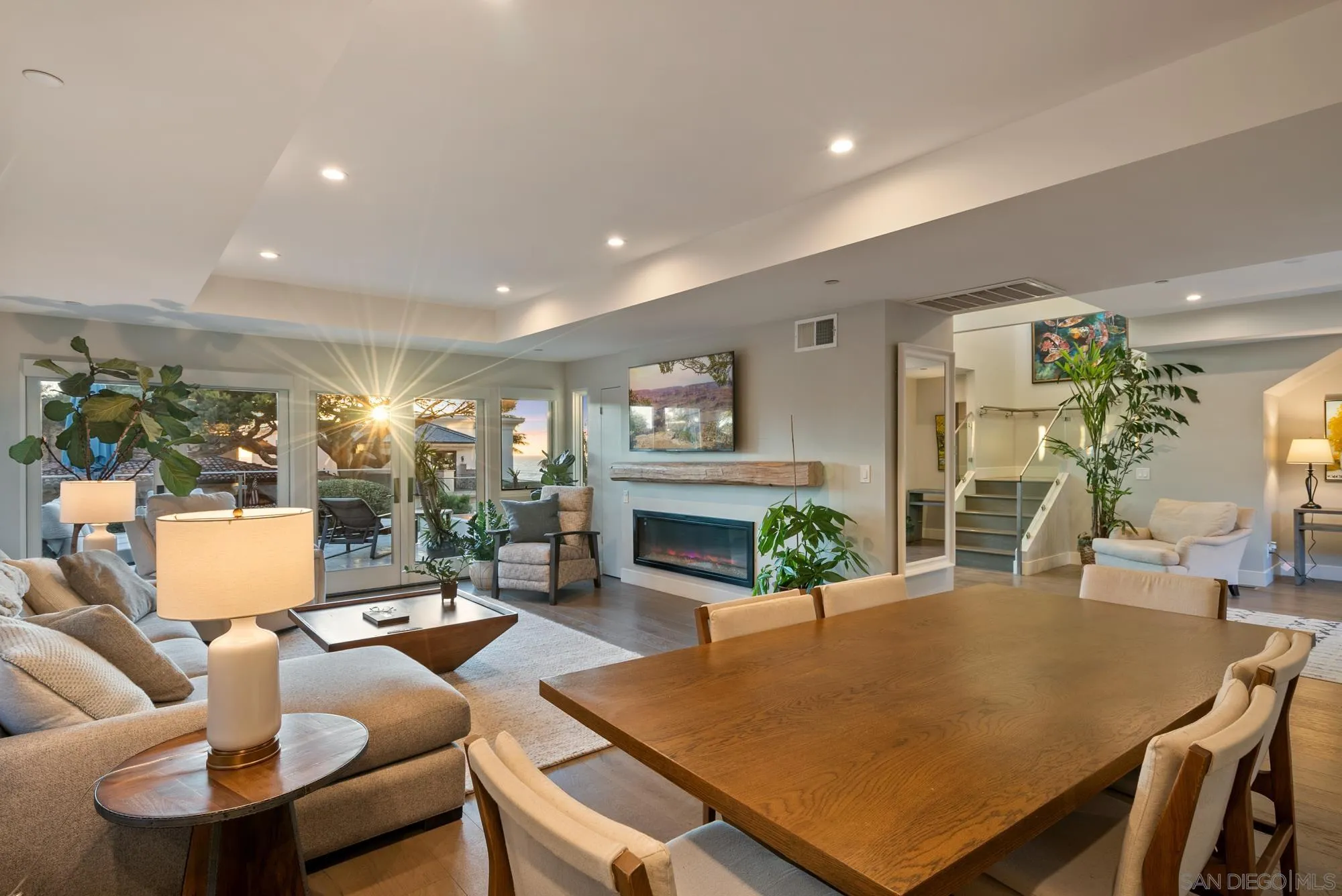5845 Camino De La Costa