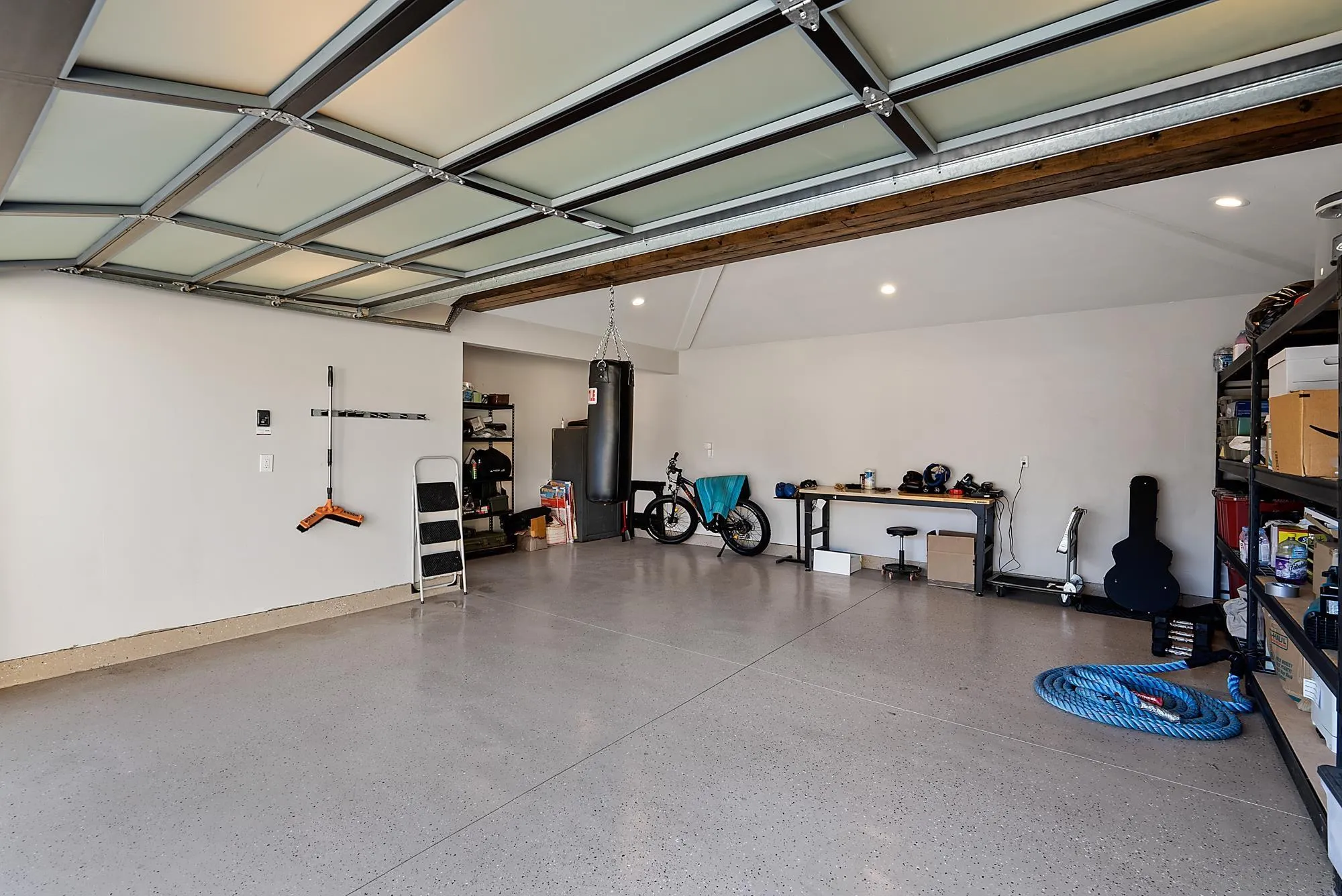 5845 Camino De La Costa