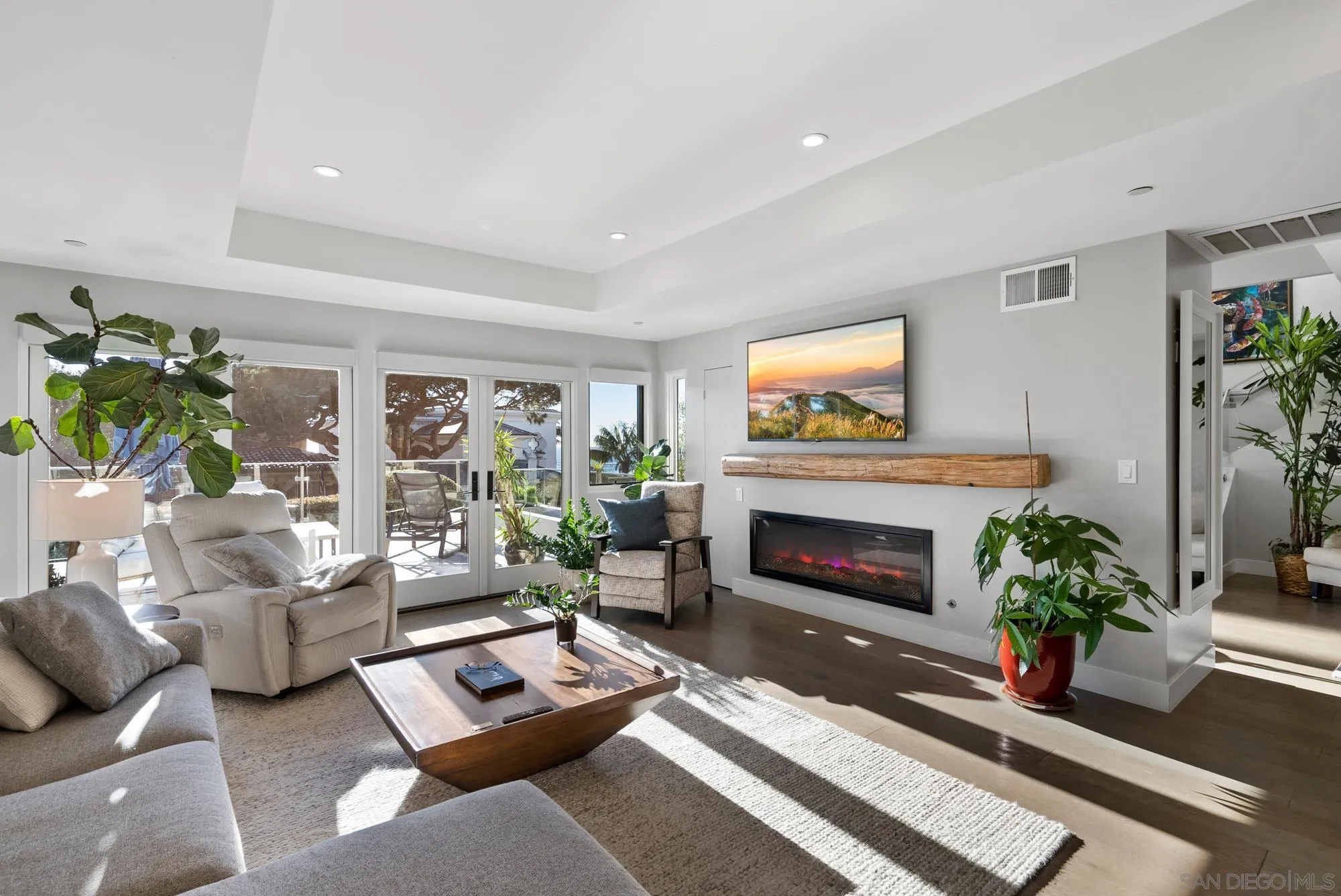 5845 Camino De La Costa