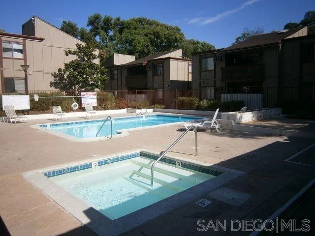 5472 Adobe Falls Rd Unit 12