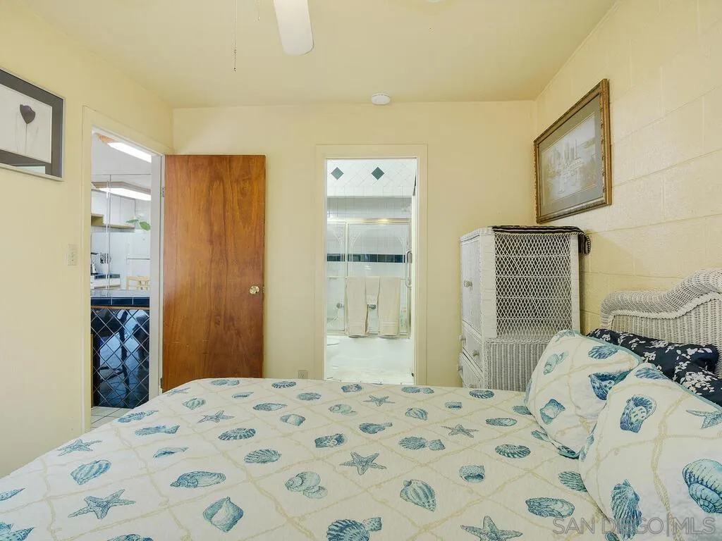 810-818 Venice Ct