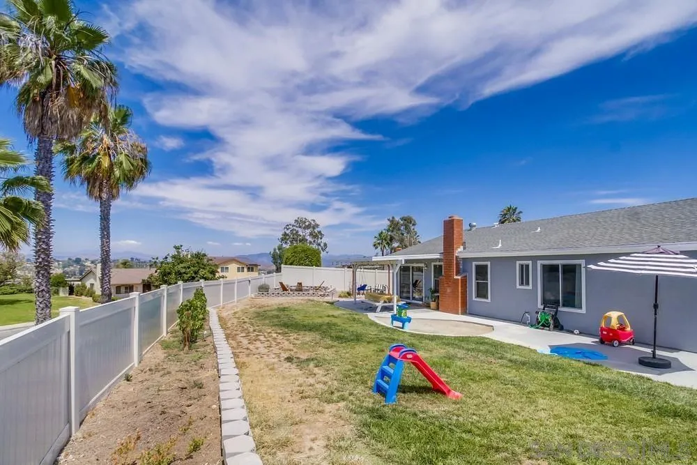 2257 Casa Alta