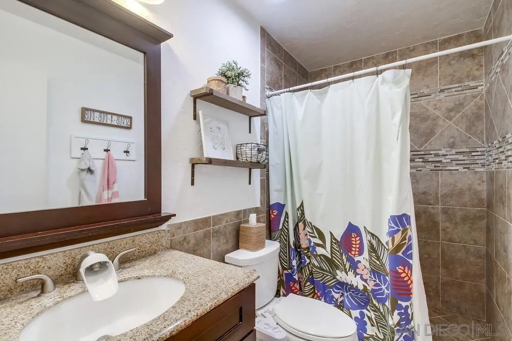 2257 Casa Alta