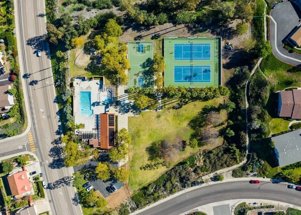 2257 Casa Alta