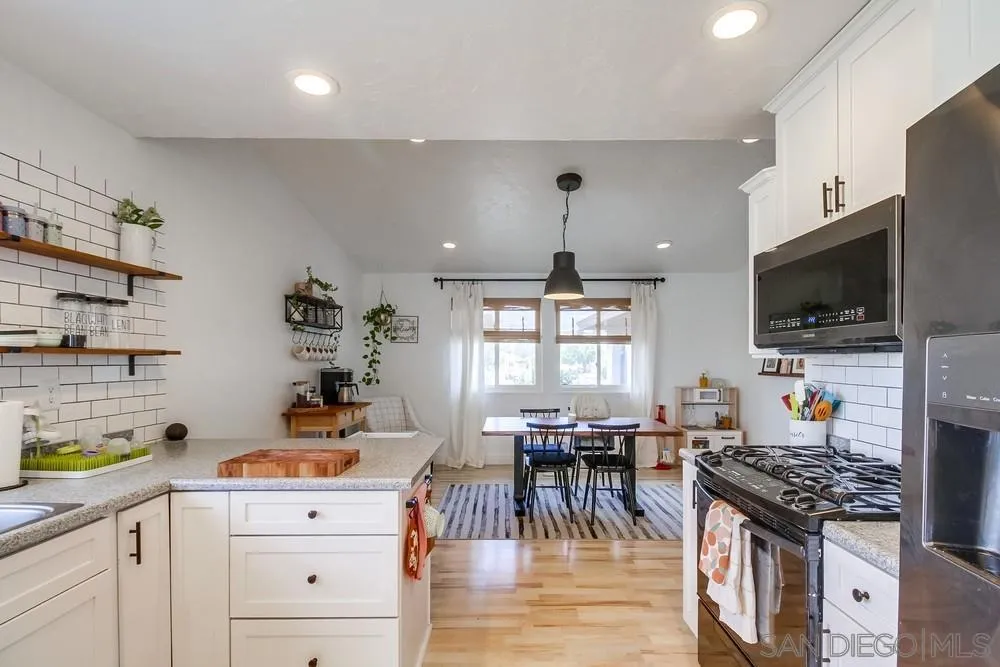 2257 Casa Alta