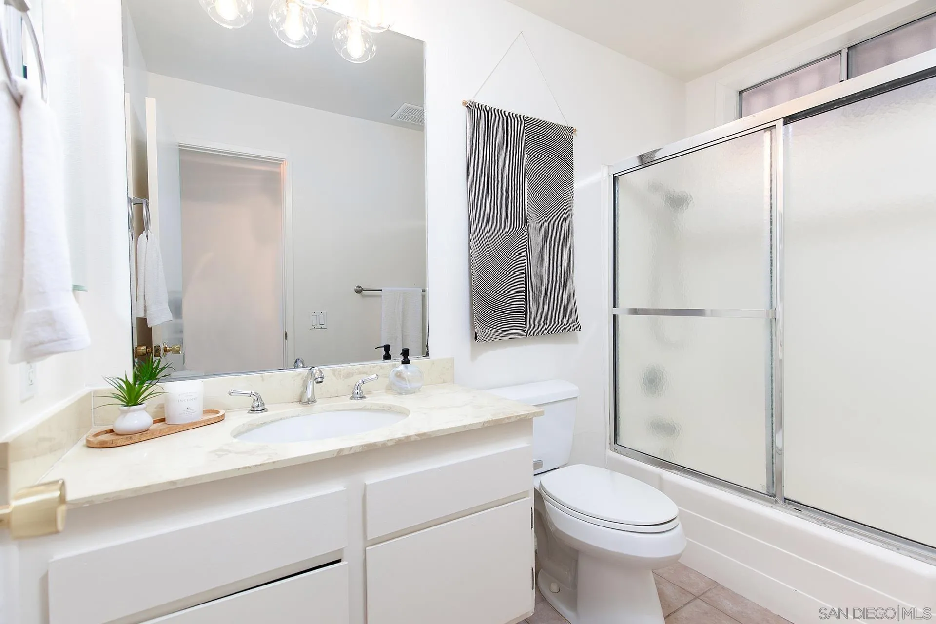2522 Clairemont Dr Unit 107