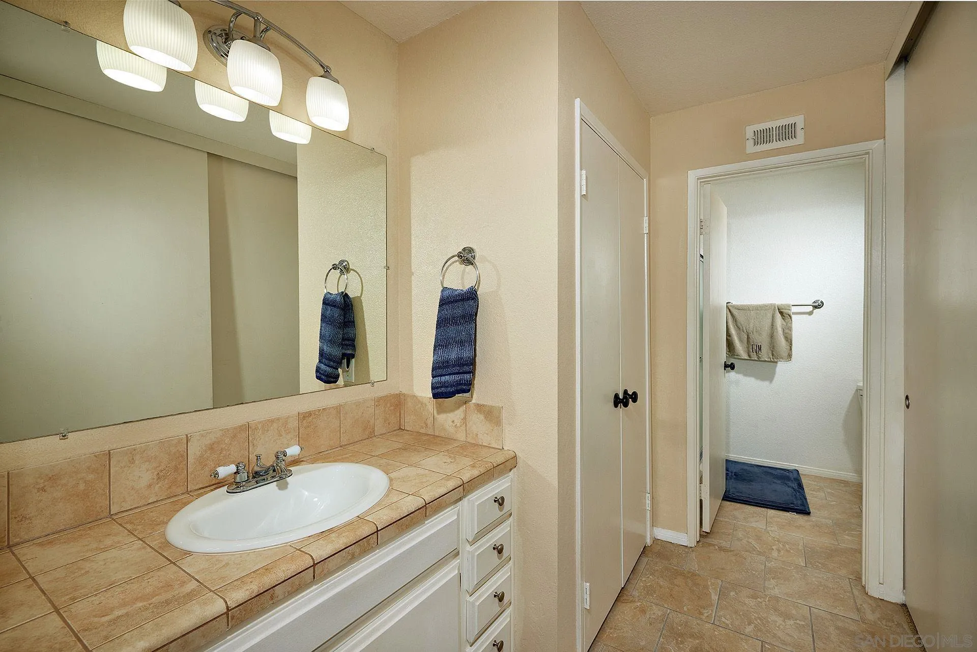 7740 Saranac Pl Unit 25