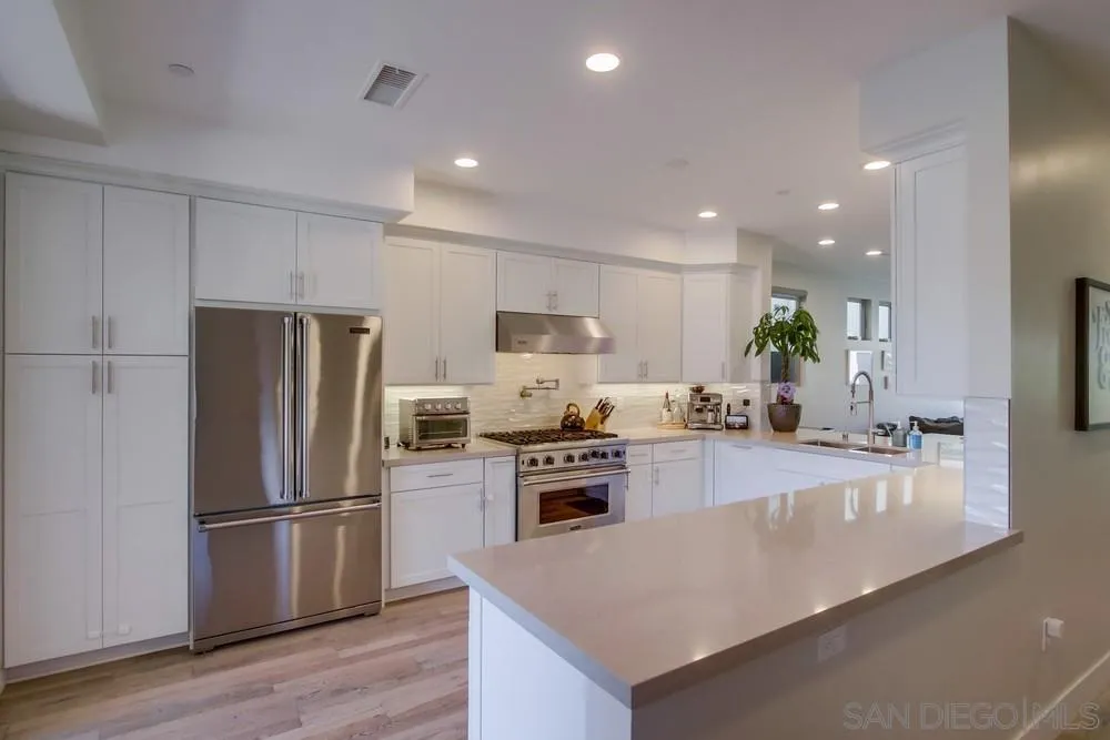 1044 Missouri St