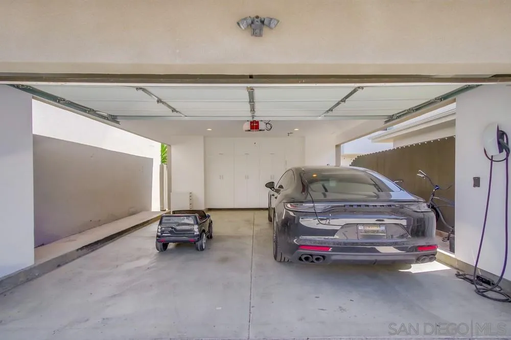 1044 Missouri St