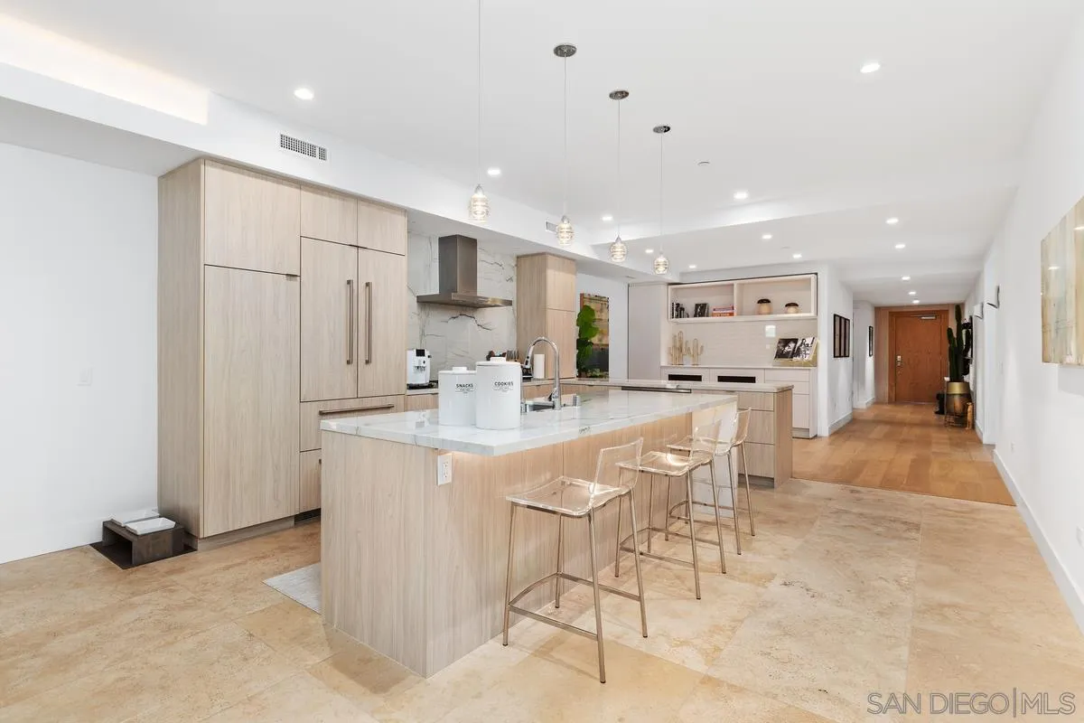2750 4th Ave Unit 403