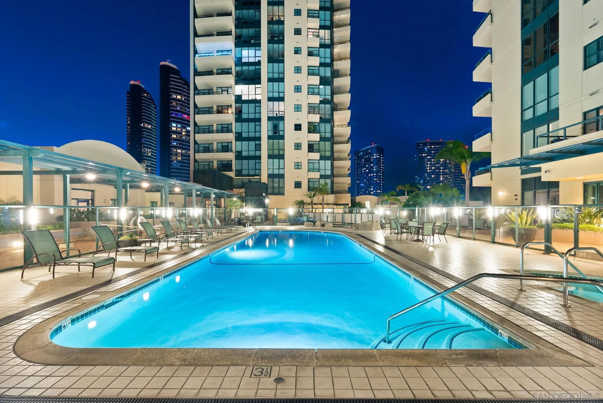 510 1st Ave Unit 1203