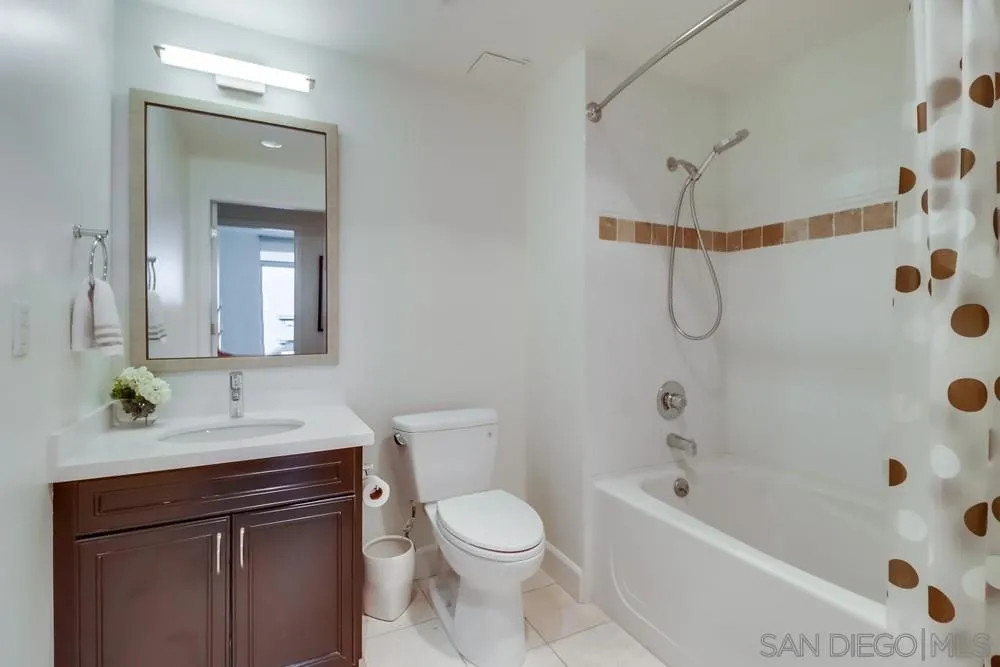 510 1st Ave Unit 1203