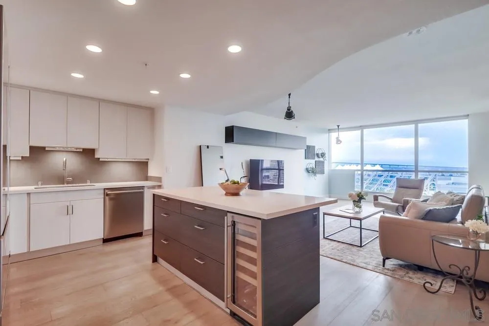 510 1st Ave Unit 1203
