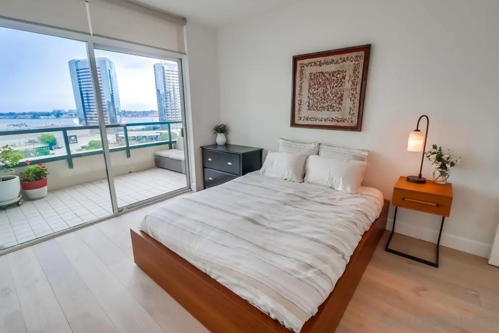 510 1st Ave Unit 1203