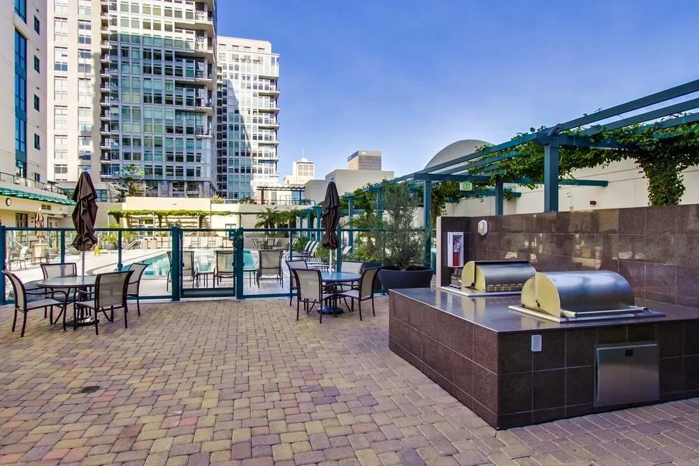 510 1st Ave Unit 1203