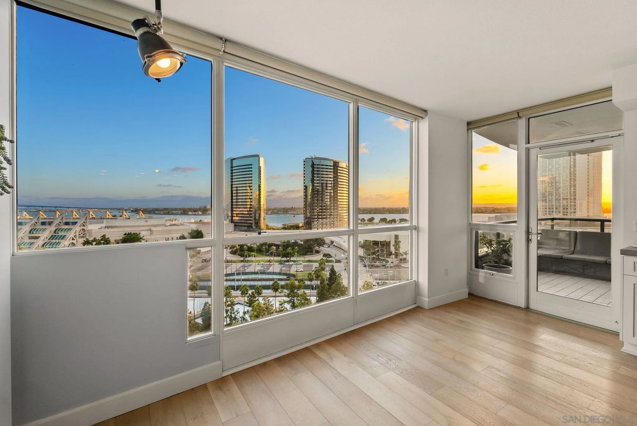 510 1st Ave Unit 1203