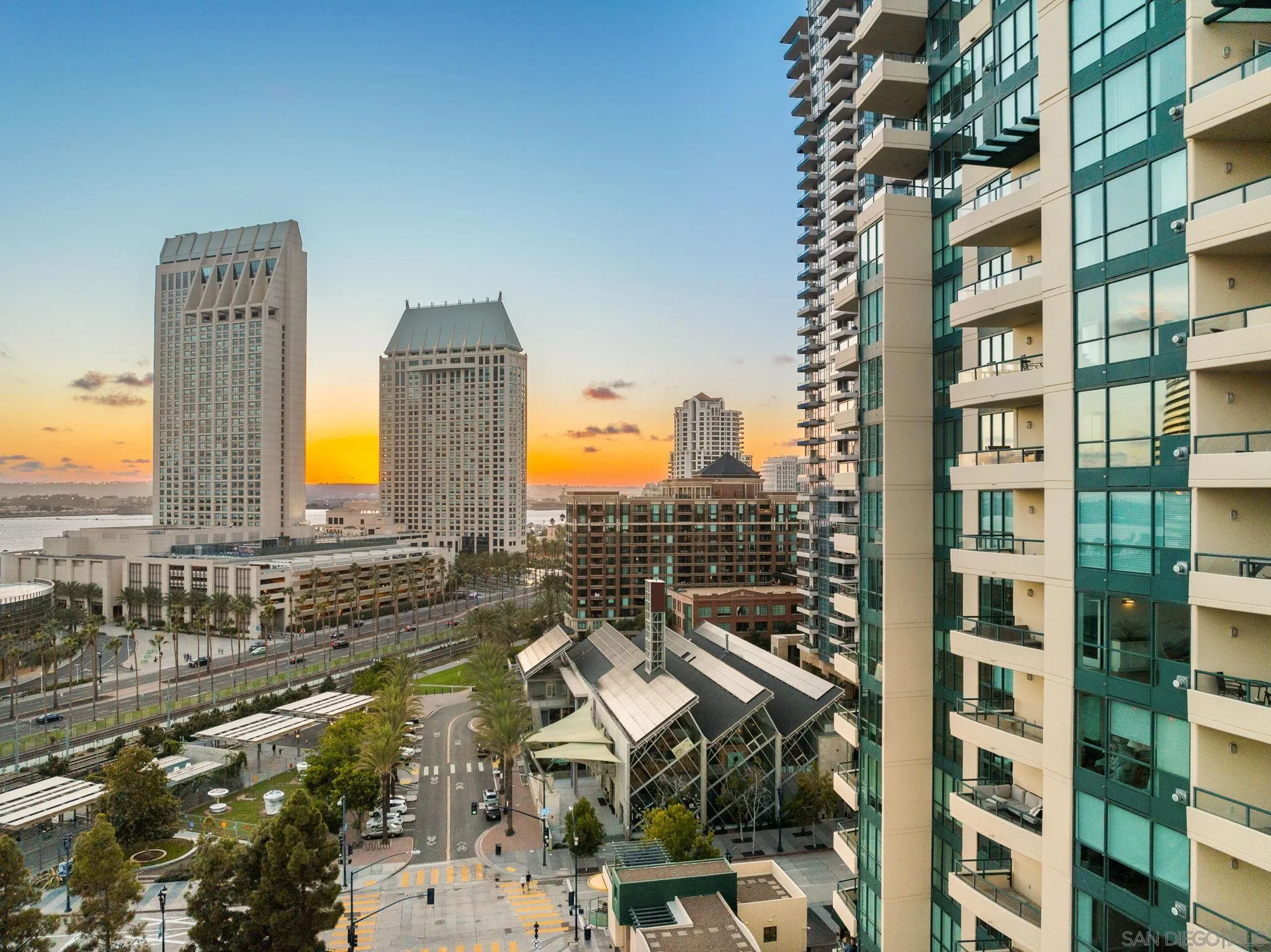 510 1st Ave Unit 1203