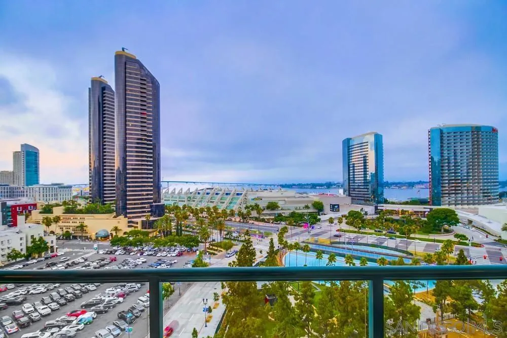 510 1st Ave Unit 1203