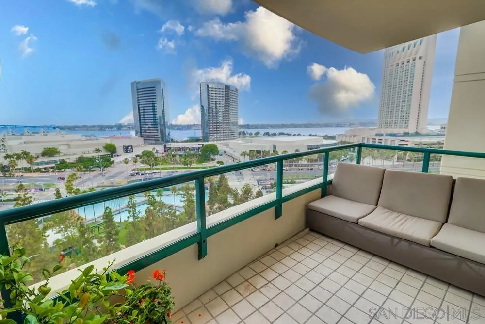 510 1st Ave Unit 1203