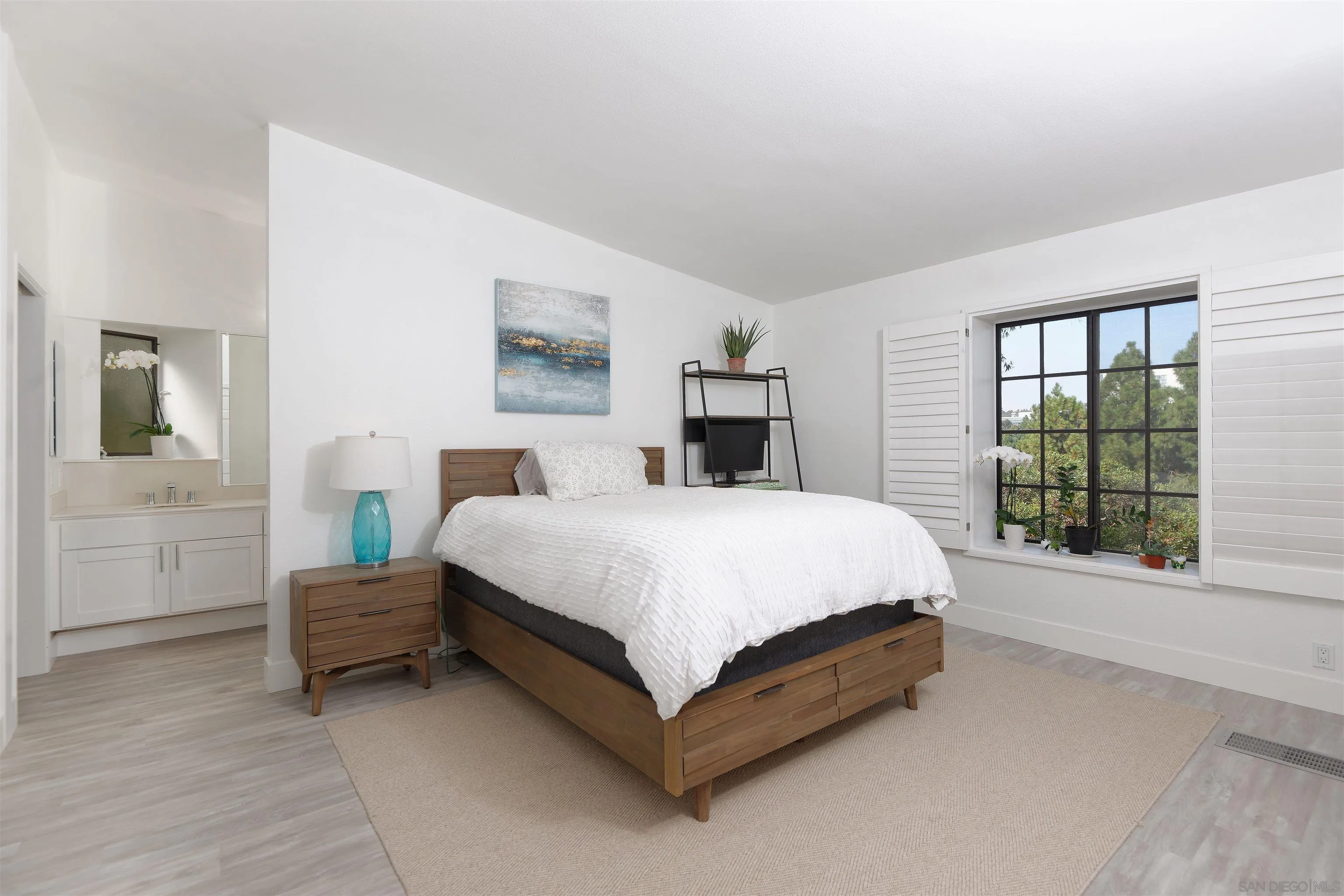 8870 Villa La Jolla Dr Unit: 303