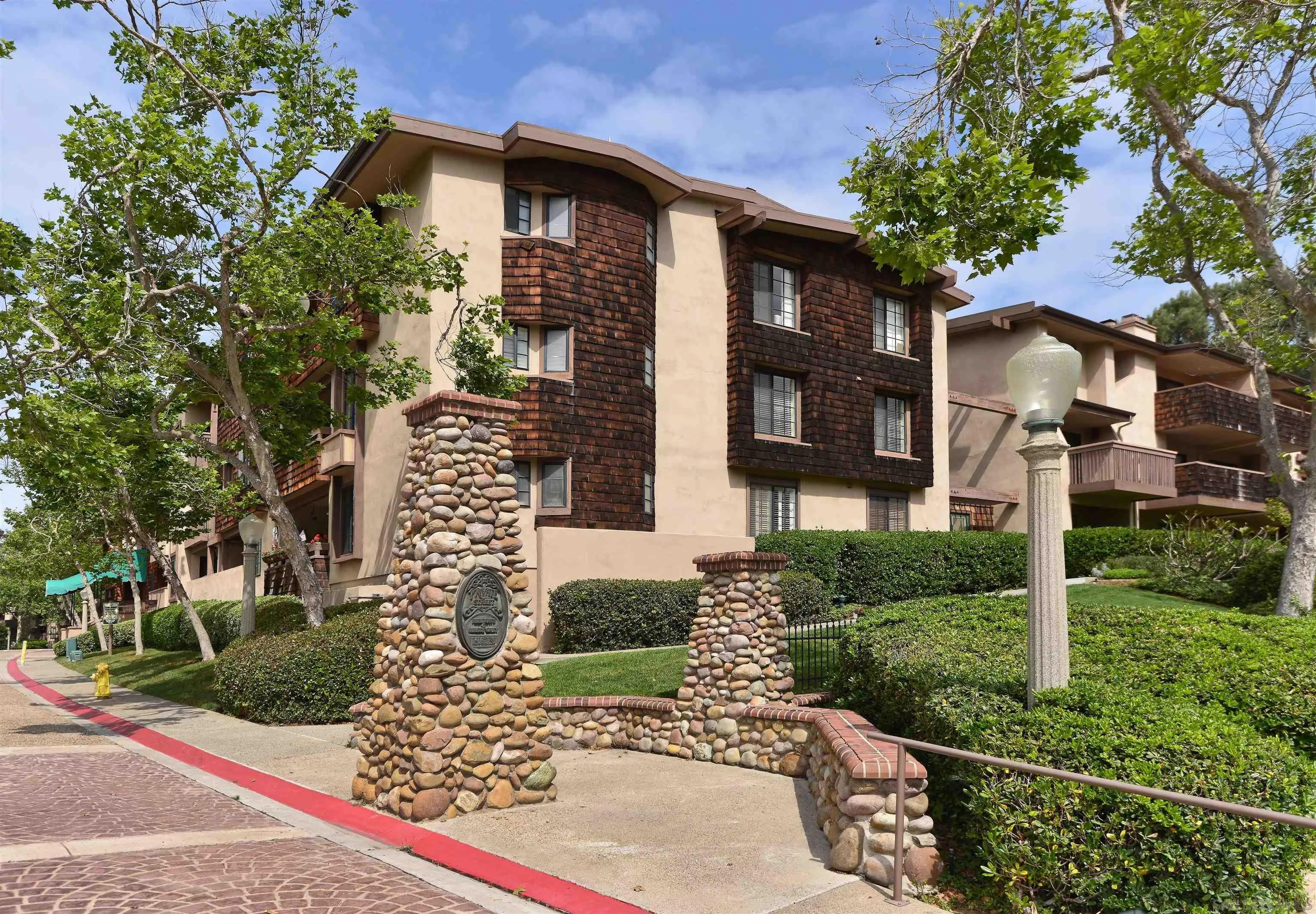8870 Villa La Jolla Dr Unit: 303