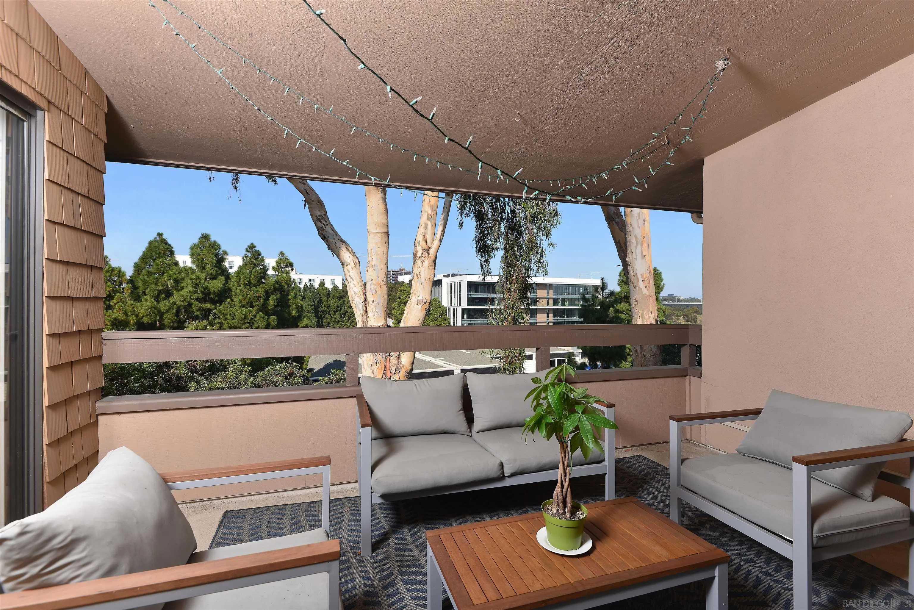 8870 Villa La Jolla Dr Unit: 303