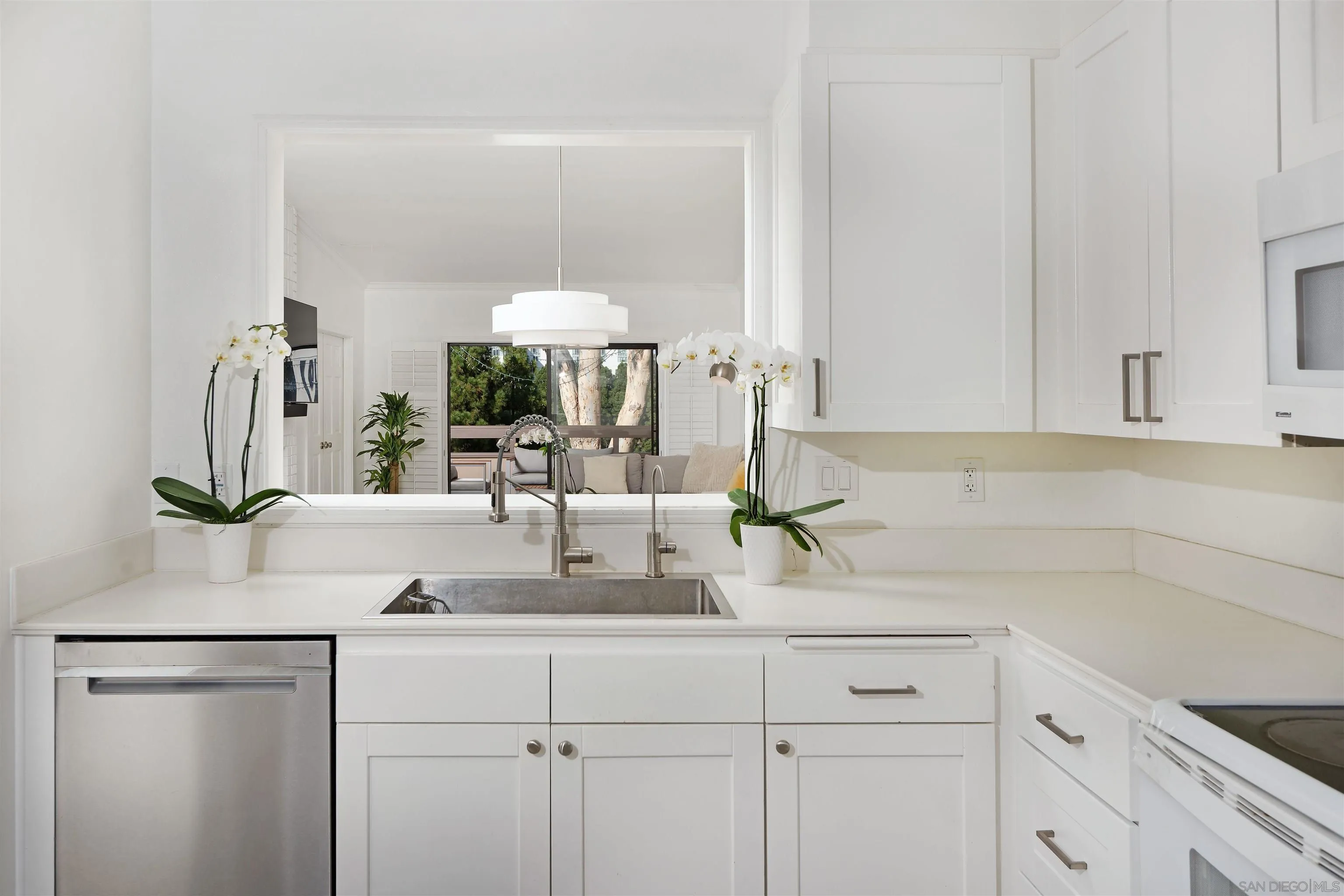 8870 Villa La Jolla Dr Unit: 303