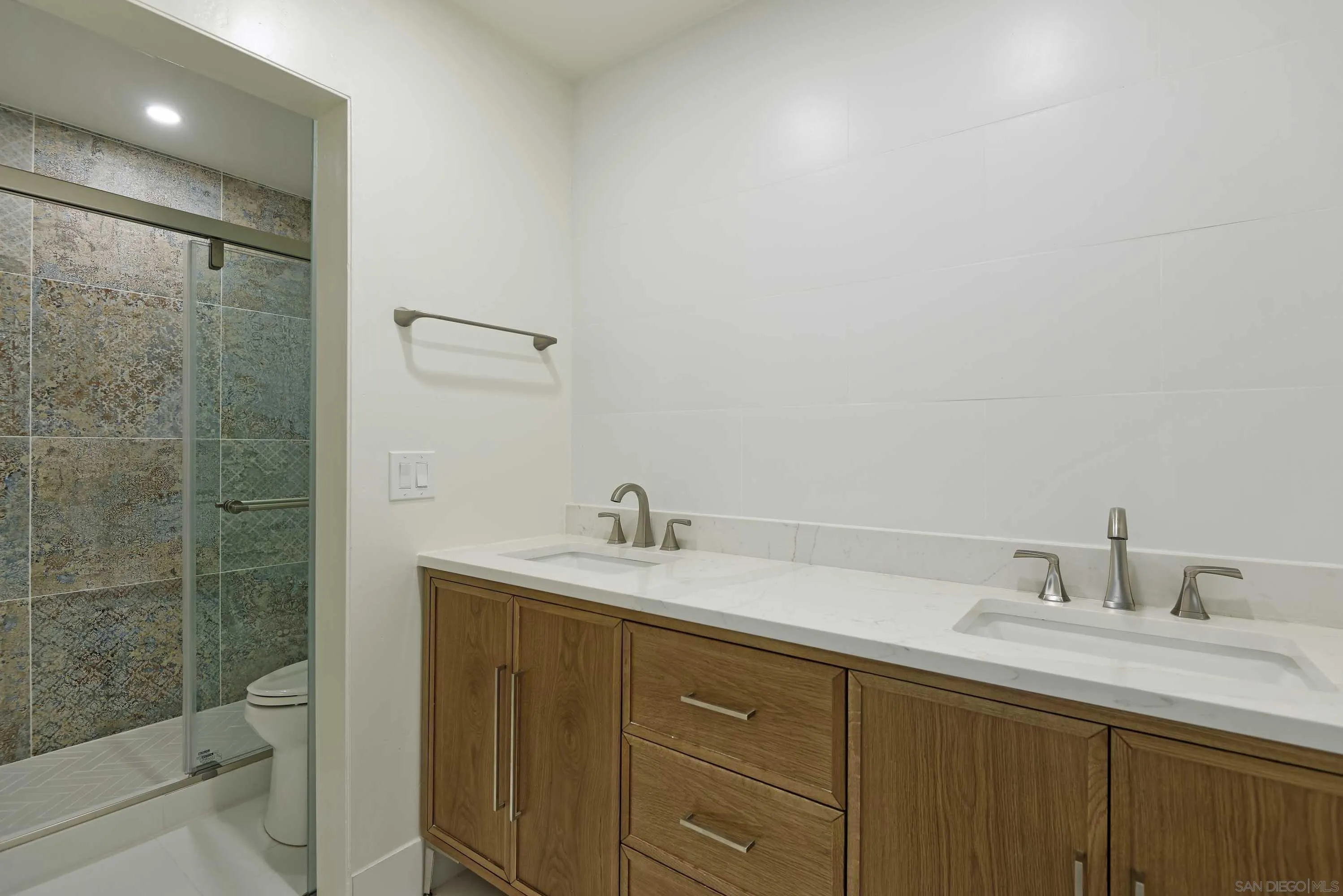 1885 Diamond St Unit 213
