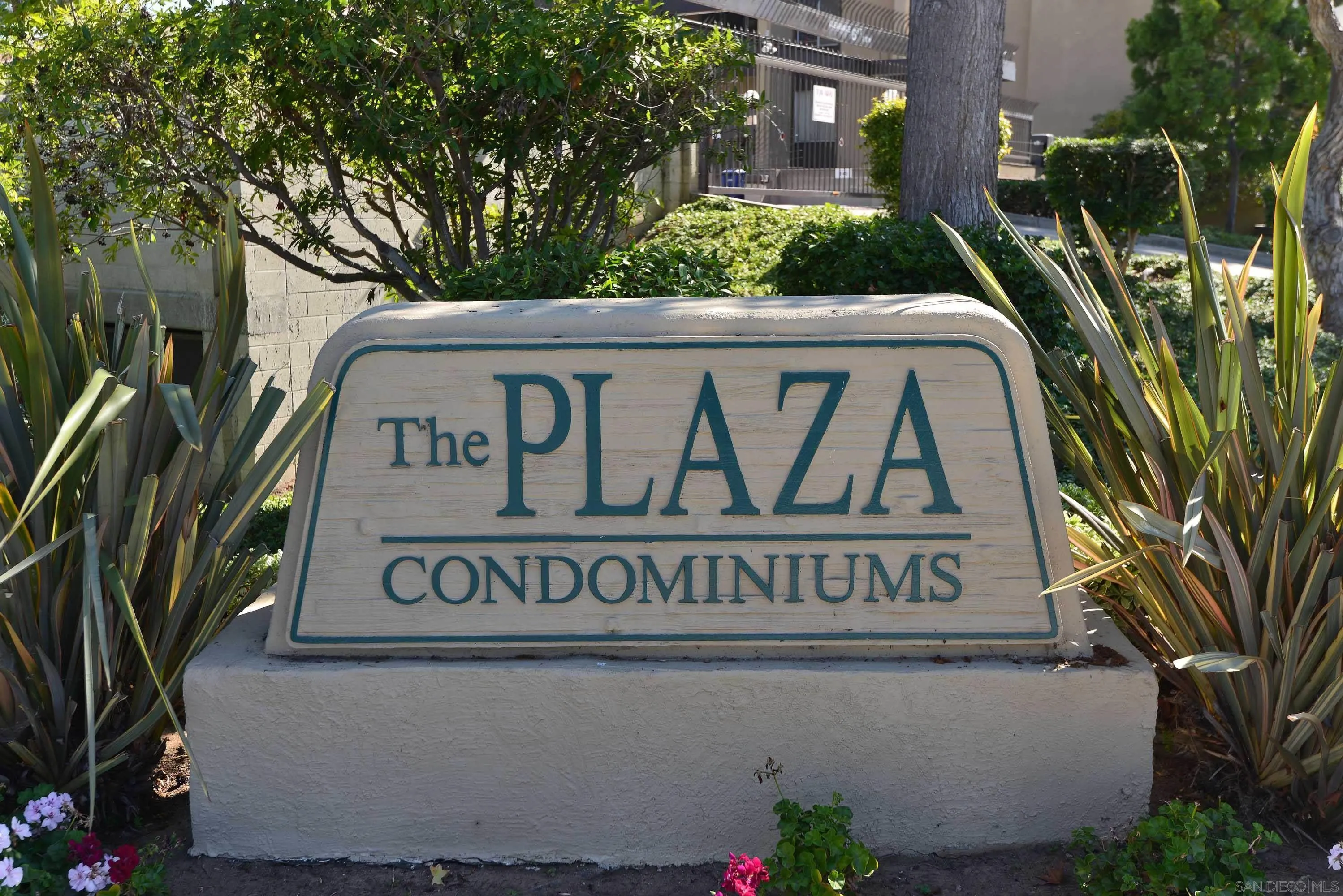 1885 Diamond St Unit 213