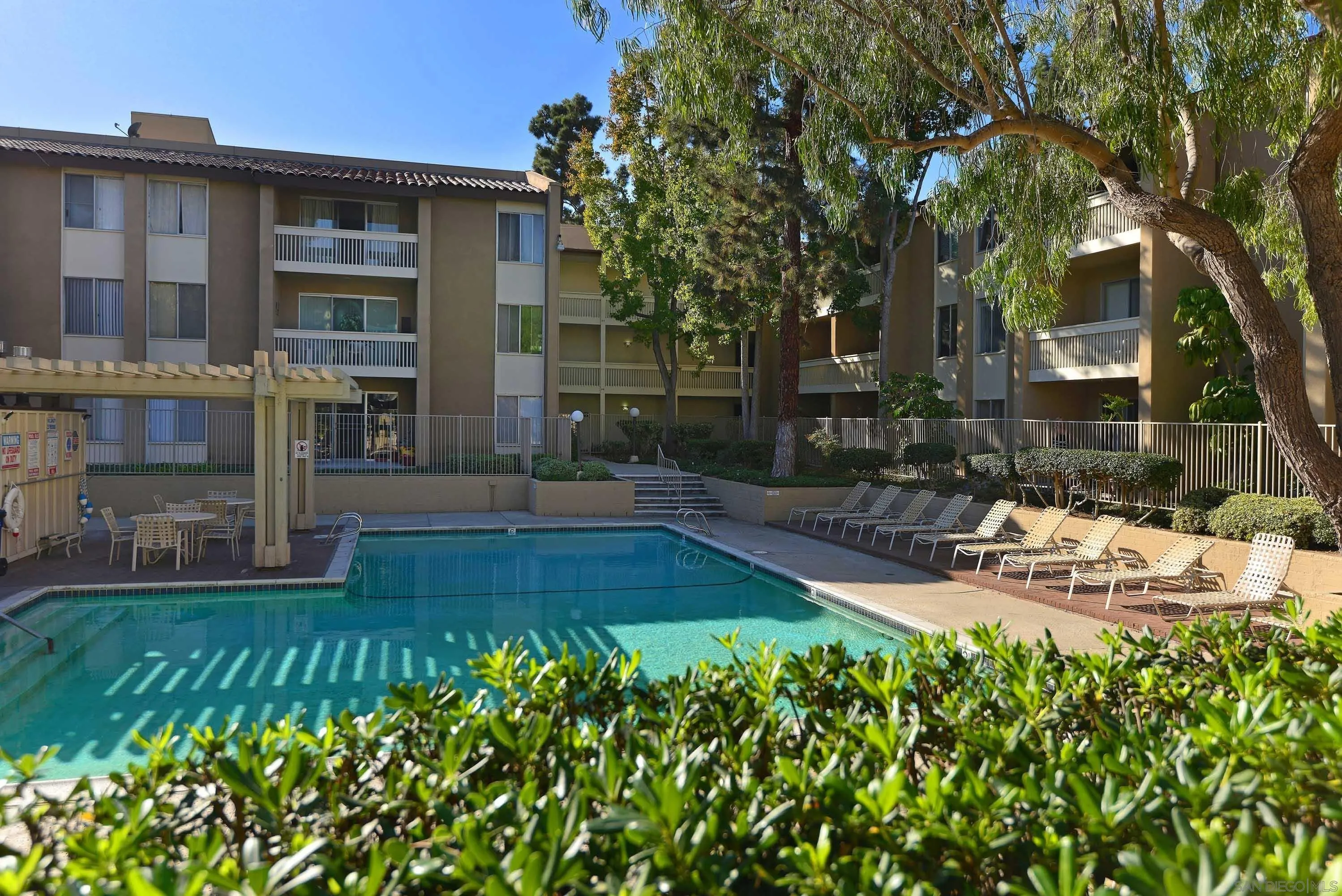 1885 Diamond St Unit 213