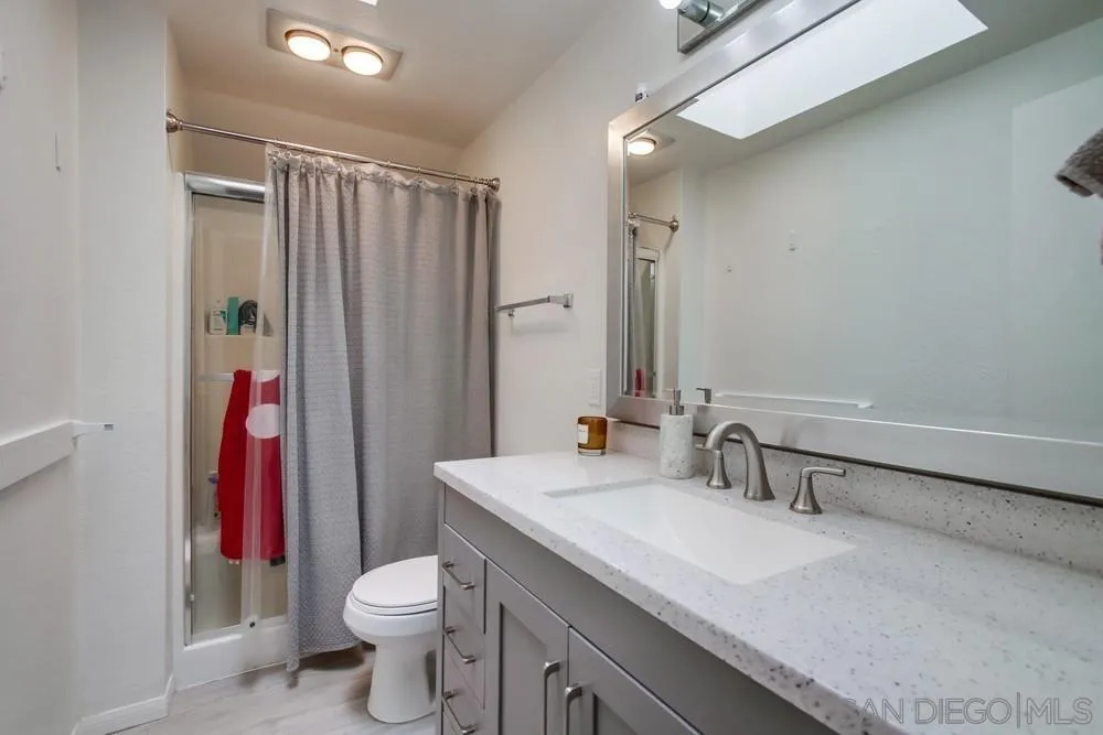 714 Cohasset Ct