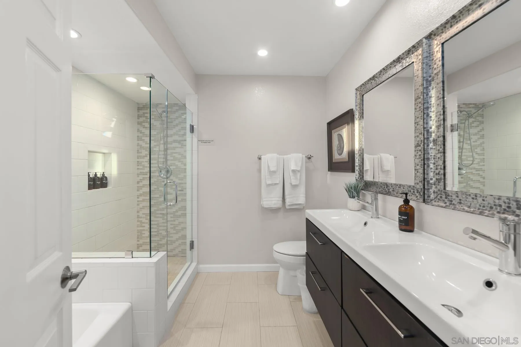 954 Loring St Unit 1