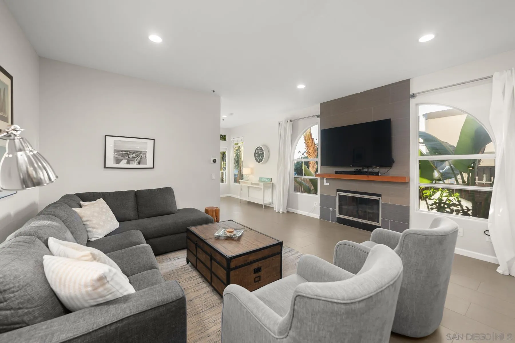 954 Loring St Unit 1